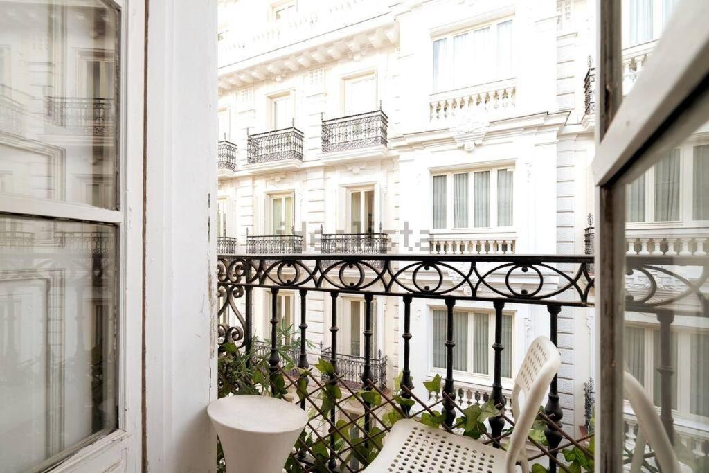 Flat For Groups 8 People In Gran Via-Cgrac4 Apartment Madrid Ngoại thất bức ảnh